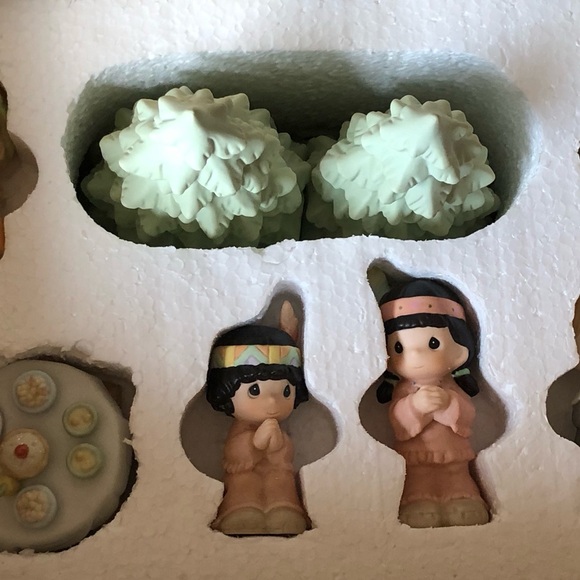 Precious Moments “The Peace that Passes Understanding” Thanksgiving Set - Picture 4 of 4